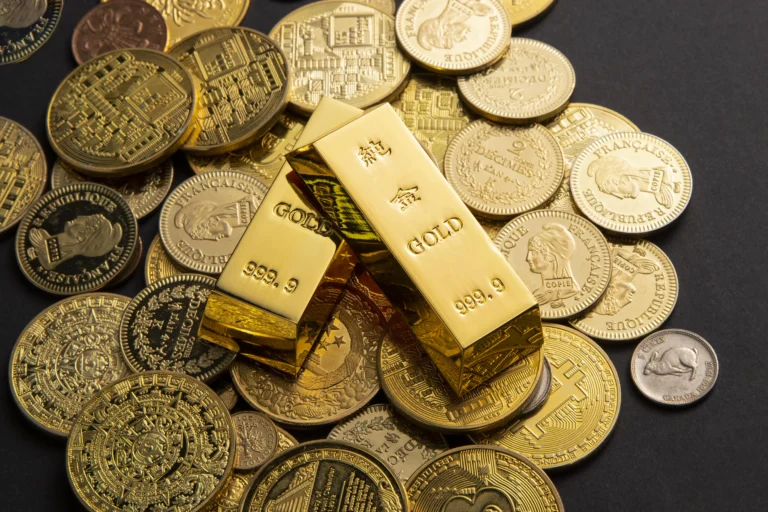 Gold Soars to Record Above $3,100/oz, Eyes Best Quarter Since 1986